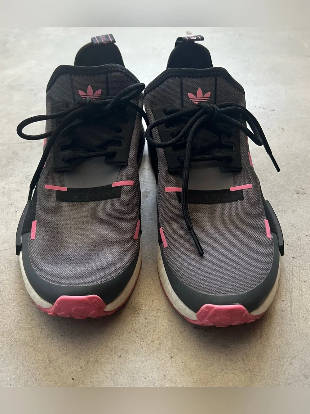 adidas sleek nmd